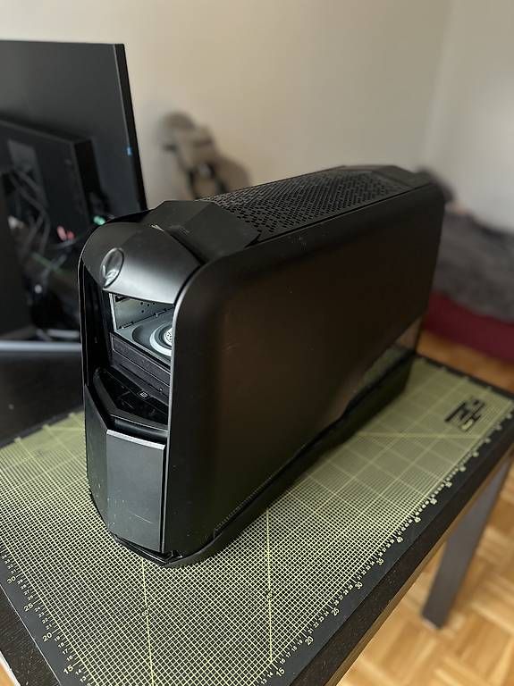 Custodie: Alienware Aurora R4, PC?Gehäuse – Usato da Basel venduto da danylo_tustanovskyi