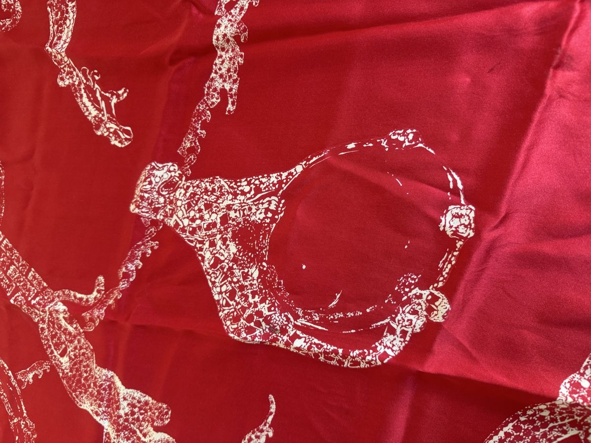 Cartier Foulard & Sciarpe: Foulard Cartier – Usato da Zürich venduto da LuxuryJewellery 3