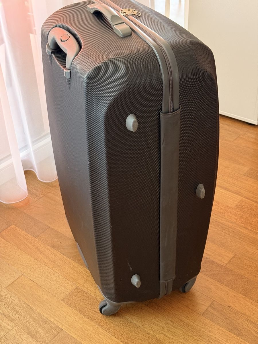Samsonite Valigie: Samsonite Reisekoffer, 1 Rad defekt – Usato da Schlieren venduto da Bianco_100
