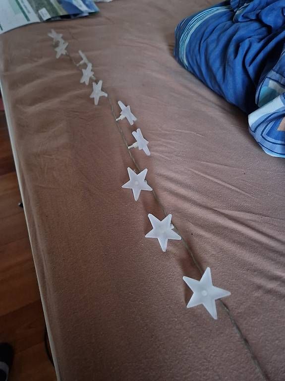 Ghirlande e barre luminose: Sternenlichterkette – Usato da Opfershofen TG venduto da TraktorfahrerUG