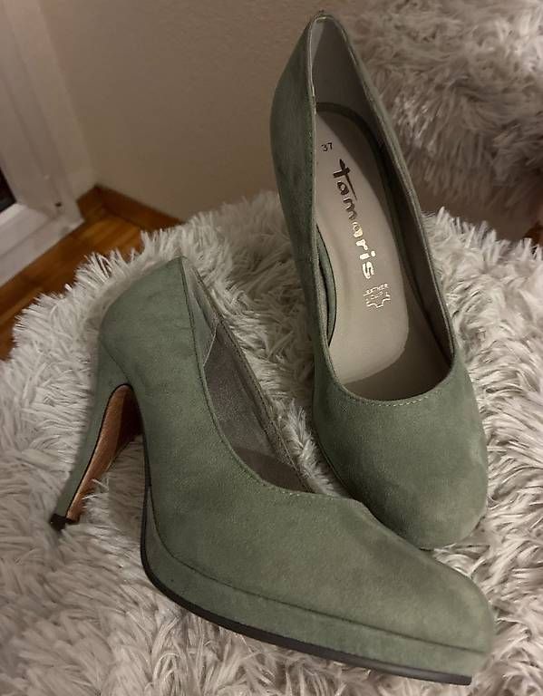 Tamaris Scarpe da donna: Tamaris Pumps, grün. Grösse 37 – Nuovo (secondo la descrizione) da Zürich venduto da dor_596h