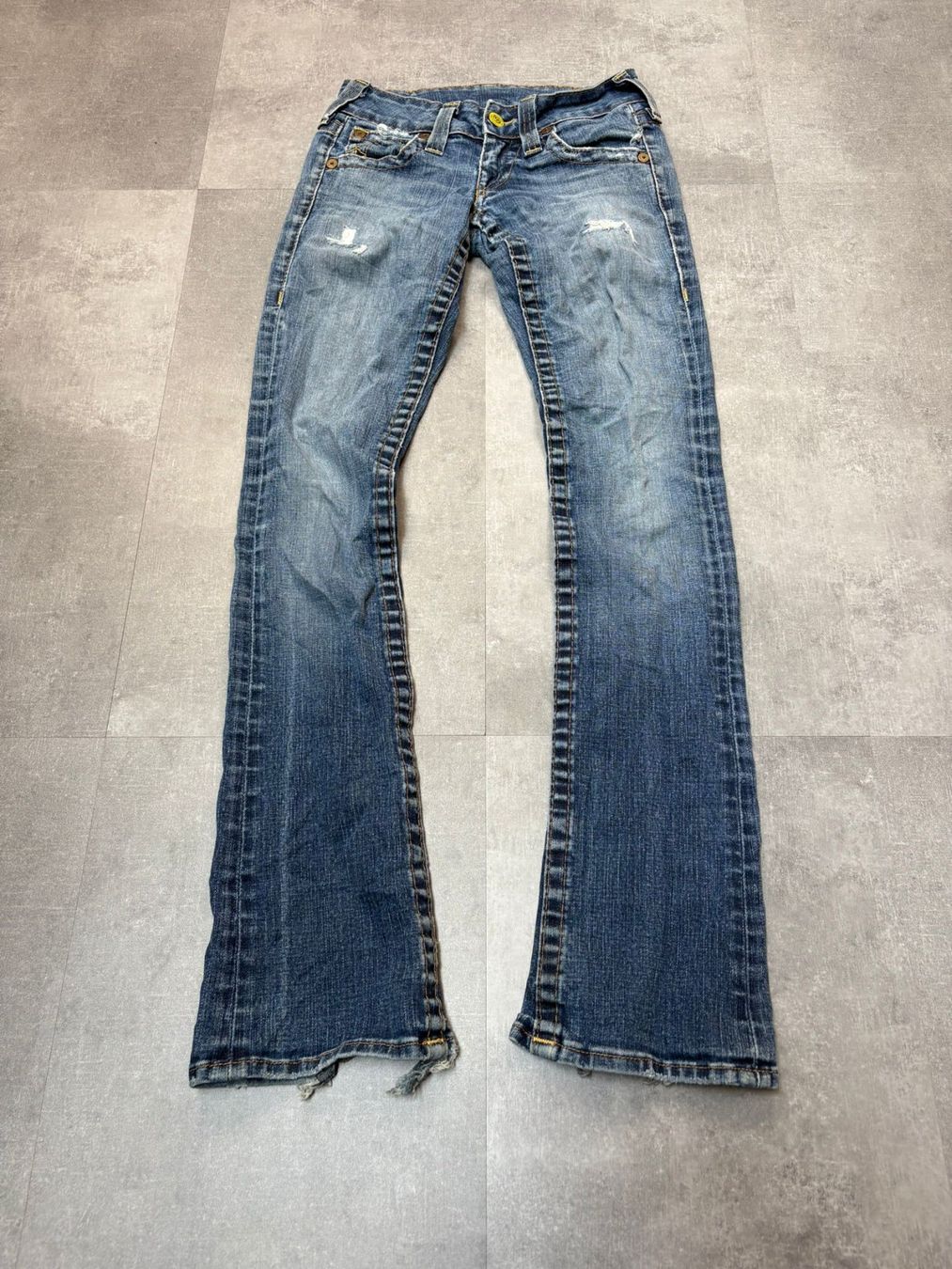 True Religion Jeans: True Religion Bootcut Flared Jeans - Grösse XS/24 – Nuovo (secondo la descrizione) da Werdenberg venduto da hase.vintage 1