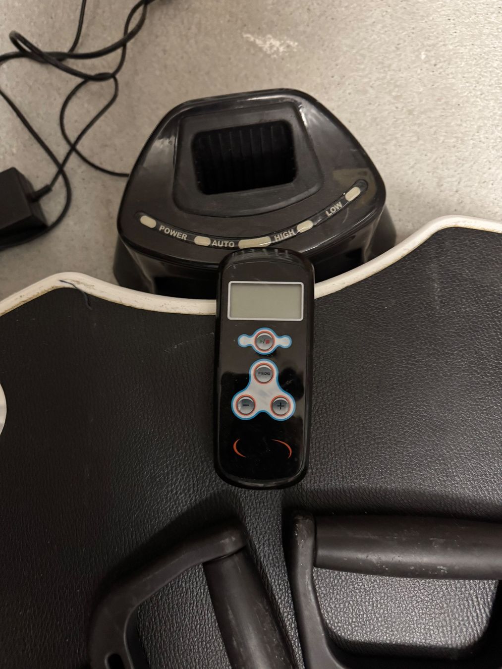 Hometrainer: Vibrationstrainer PowrX – Gebraucht aus Rotkreuz von alfista91 1