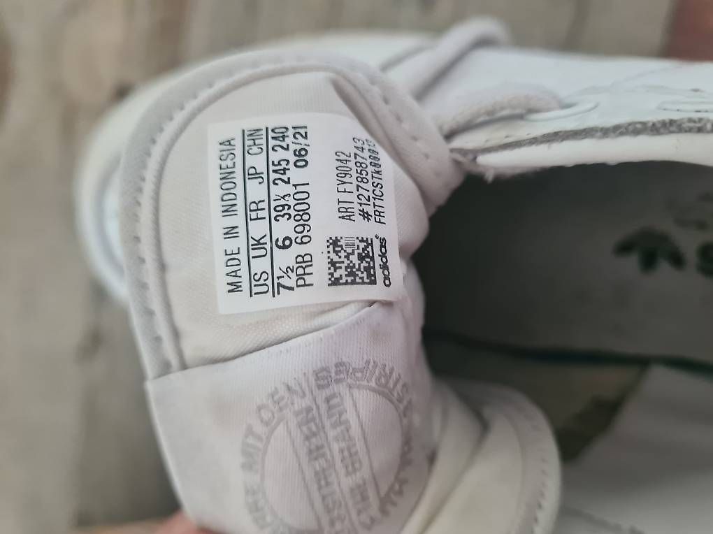 Scarpe da donna: Addidas Sneakers Gr. 39 – Usato da Winterthur venduto da PFINGSTROSE07 2