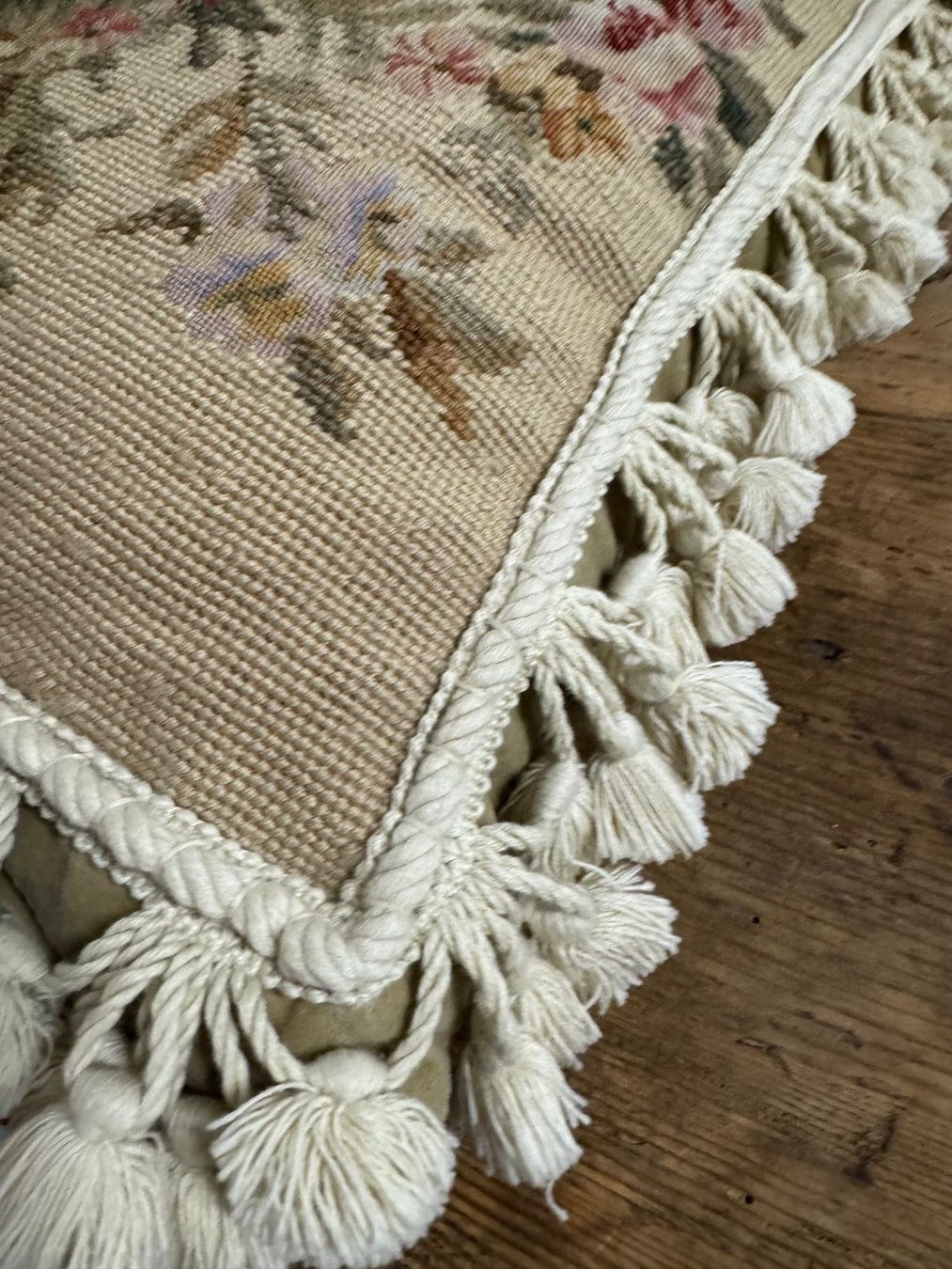 Cuscini: French Victorian Rosas Drape Floral Pillow Set – Usato da Gsteig b. Gstaad venduto da Auctionly 2