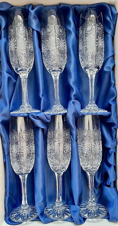Gläser: Böhmische Kristall Champagner Gläser – Gebraucht aus Wallisellen von JoshZh97