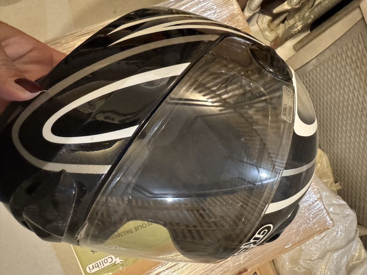 Caschi & visiere: Motorradhelm – Usato da Hunzenschwil venduto da Guillmot 1