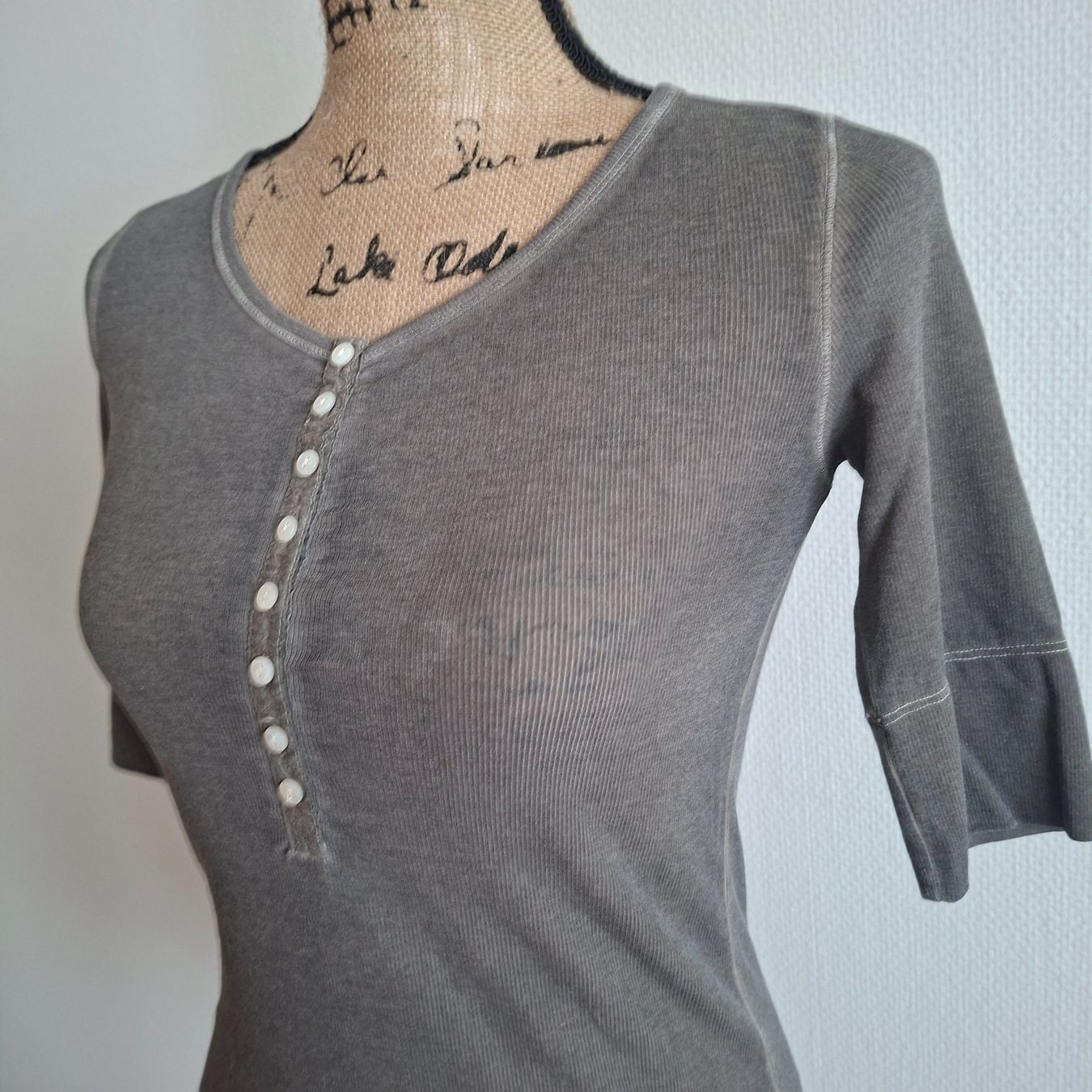 Marc Cain T-shirt: T-Shirt Marc Cain – Usato da Stäfa venduto da meridianum