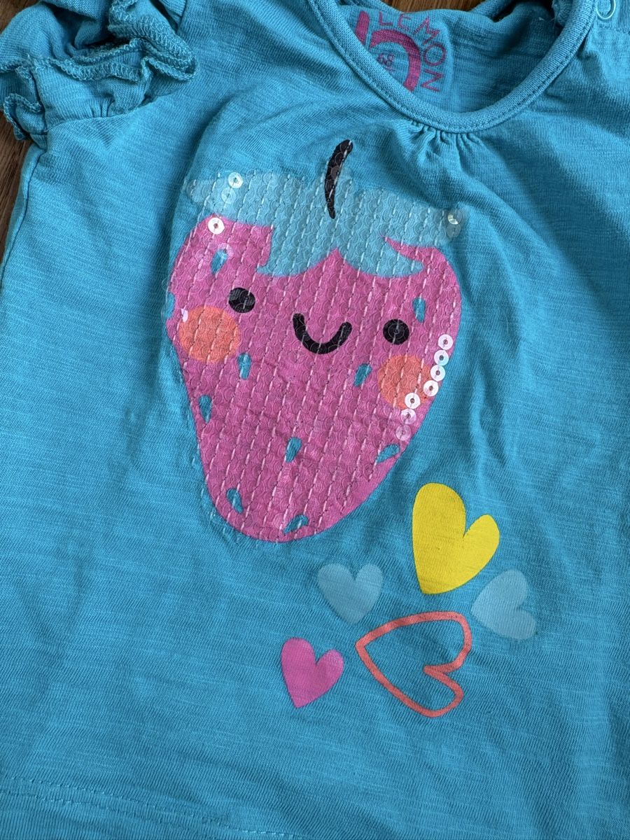 Camicie, Top & T-shirt: Mädchen T-Shirt Erdbeere Grösse 68 – Usato da Frauenfeld venduto da lin_77m9 2