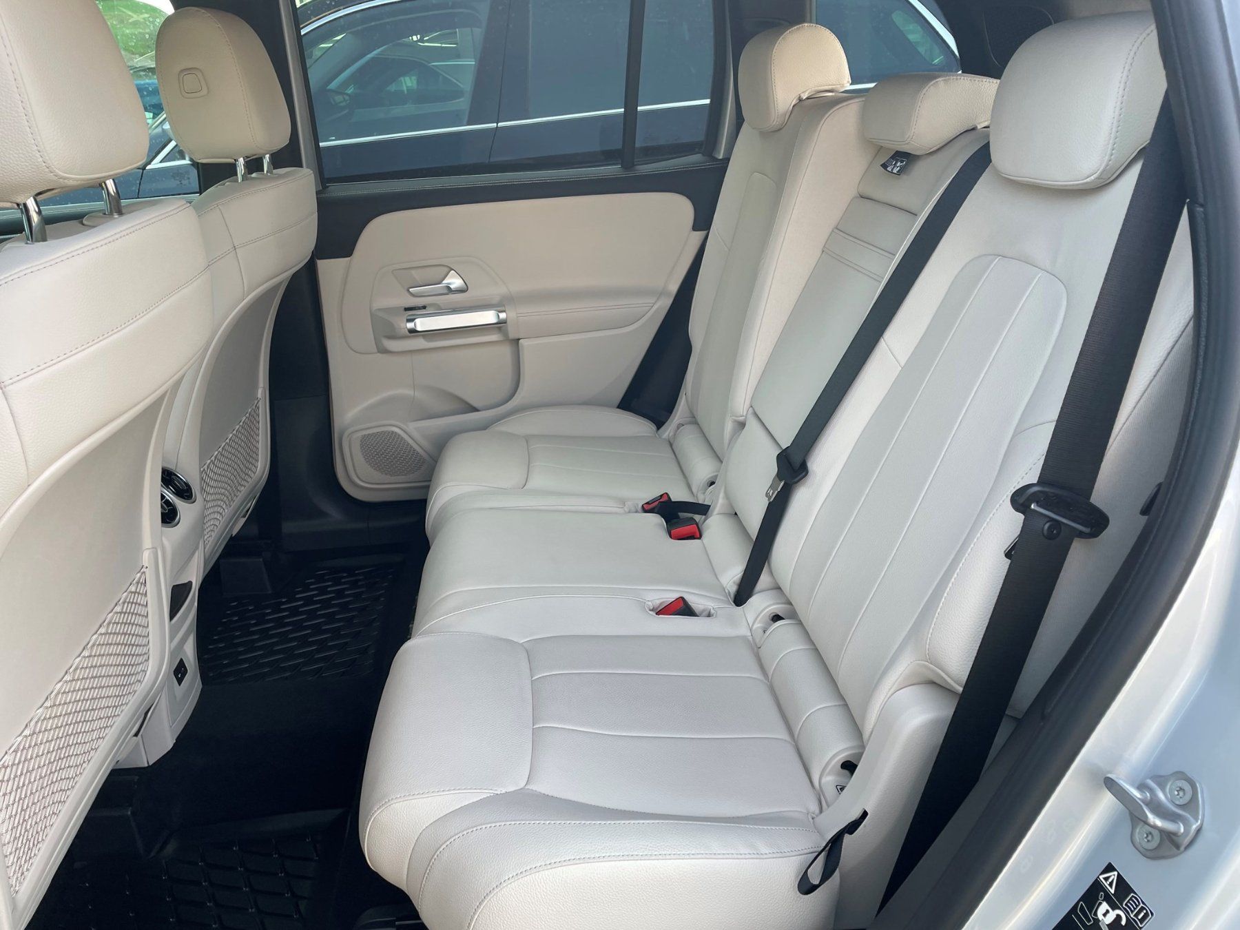 Mercedes-Benz Automobili: Mercedes Benz GLB 200 Progressive – Usato da Stallikon venduto da ulv_k7jj 6