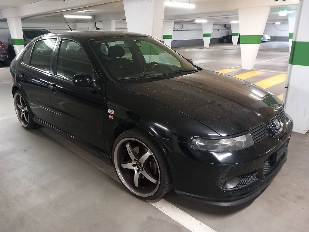 Seat Automobili: Seat Leon Cupra R 1,8 Turbo – Usato da Bremgarten b. Bern venduto da Skyrose