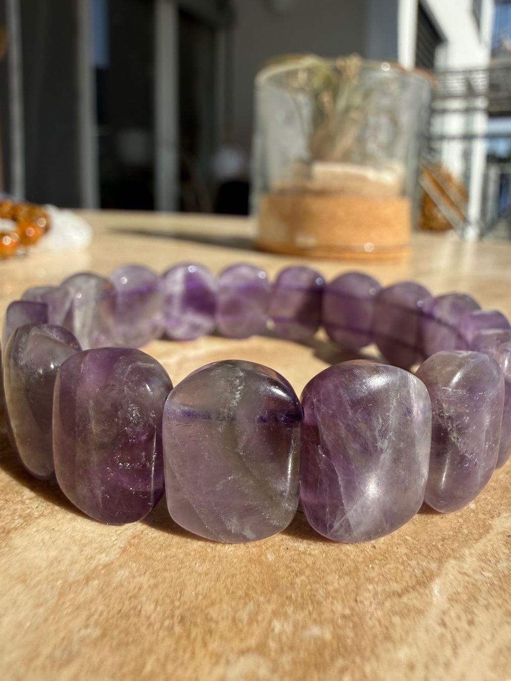 Armbänder & -reifen: Amethyst Stretch Armband – Elastischer Edelstein Armreif – Neu (gemäss Beschreibung) aus Jegenstorf von SteinGlanz