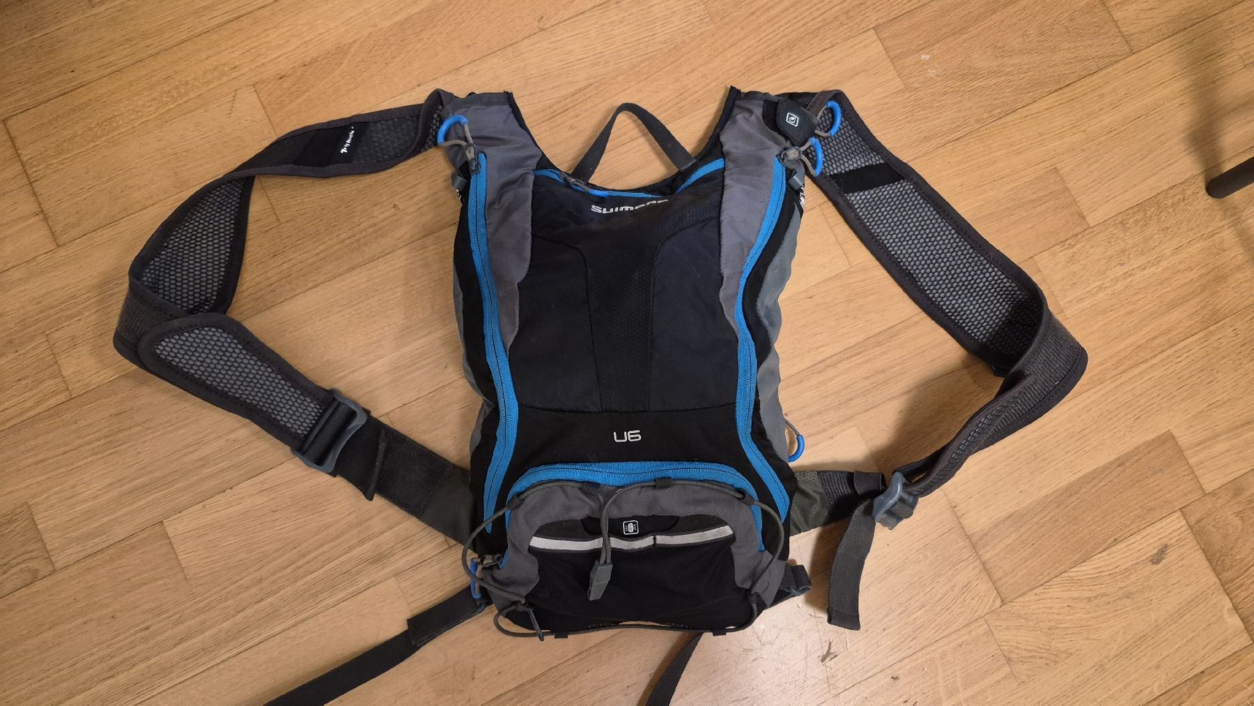 Shimano Rucksäcke: Shimano U6 Hydration Backpack black blue good condition – Gebraucht aus Zollikerberg von vaknor
