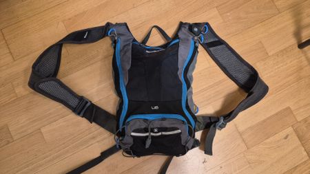 Shimano U6 Hydration Backpack black blue good condition