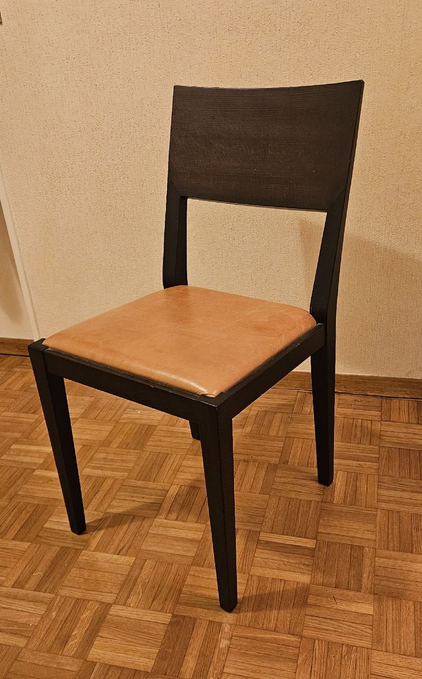 Sedie: Chaise en bois foncé – Usato da Pully venduto da jmm77 1