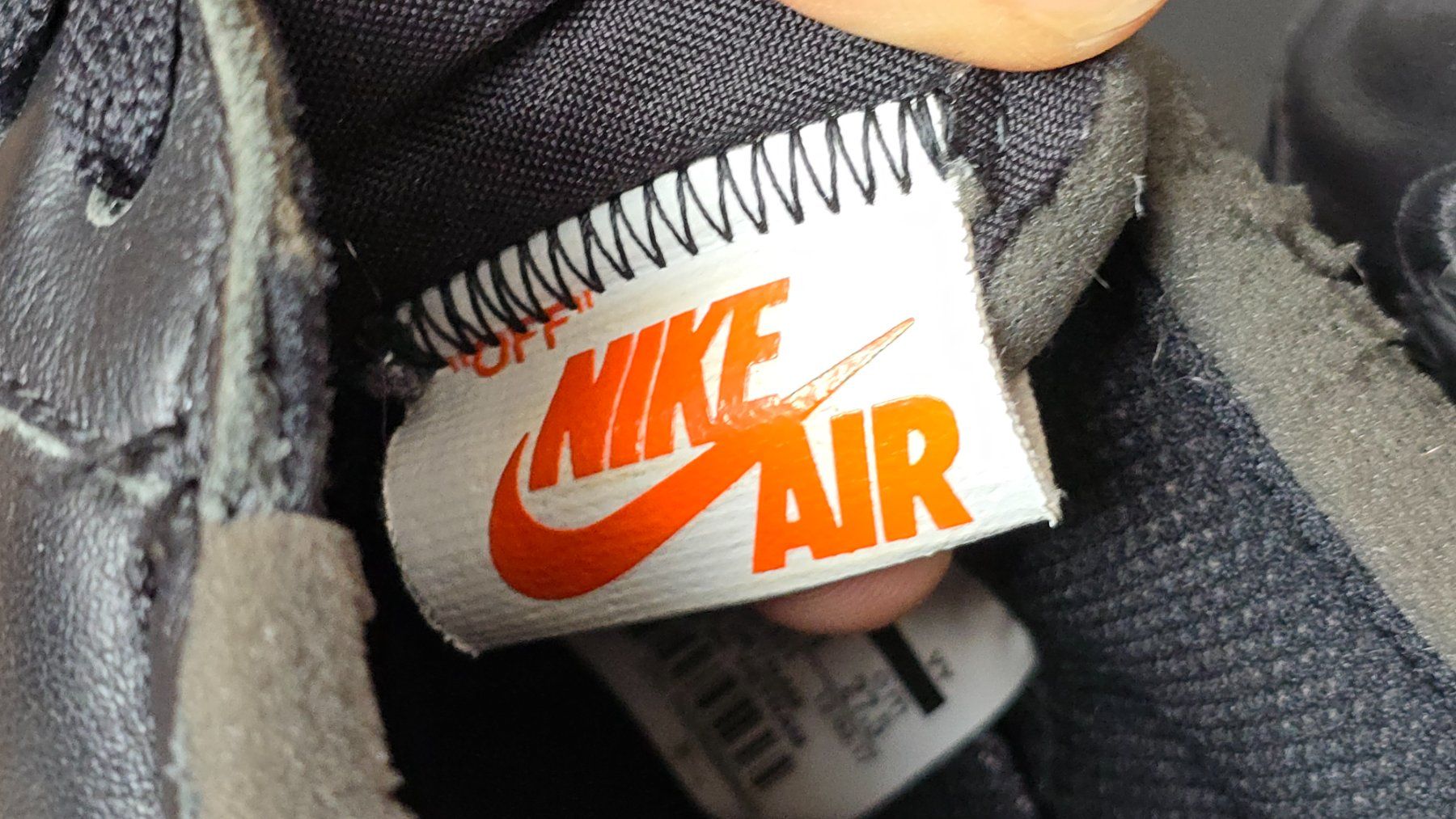 Off-White Scarpe da uomo: Nike Air Force 1 Low '07 OFF-WHITE MoMA - gr. 43 – Usato da Wallisellen venduto da theblacksheep 6