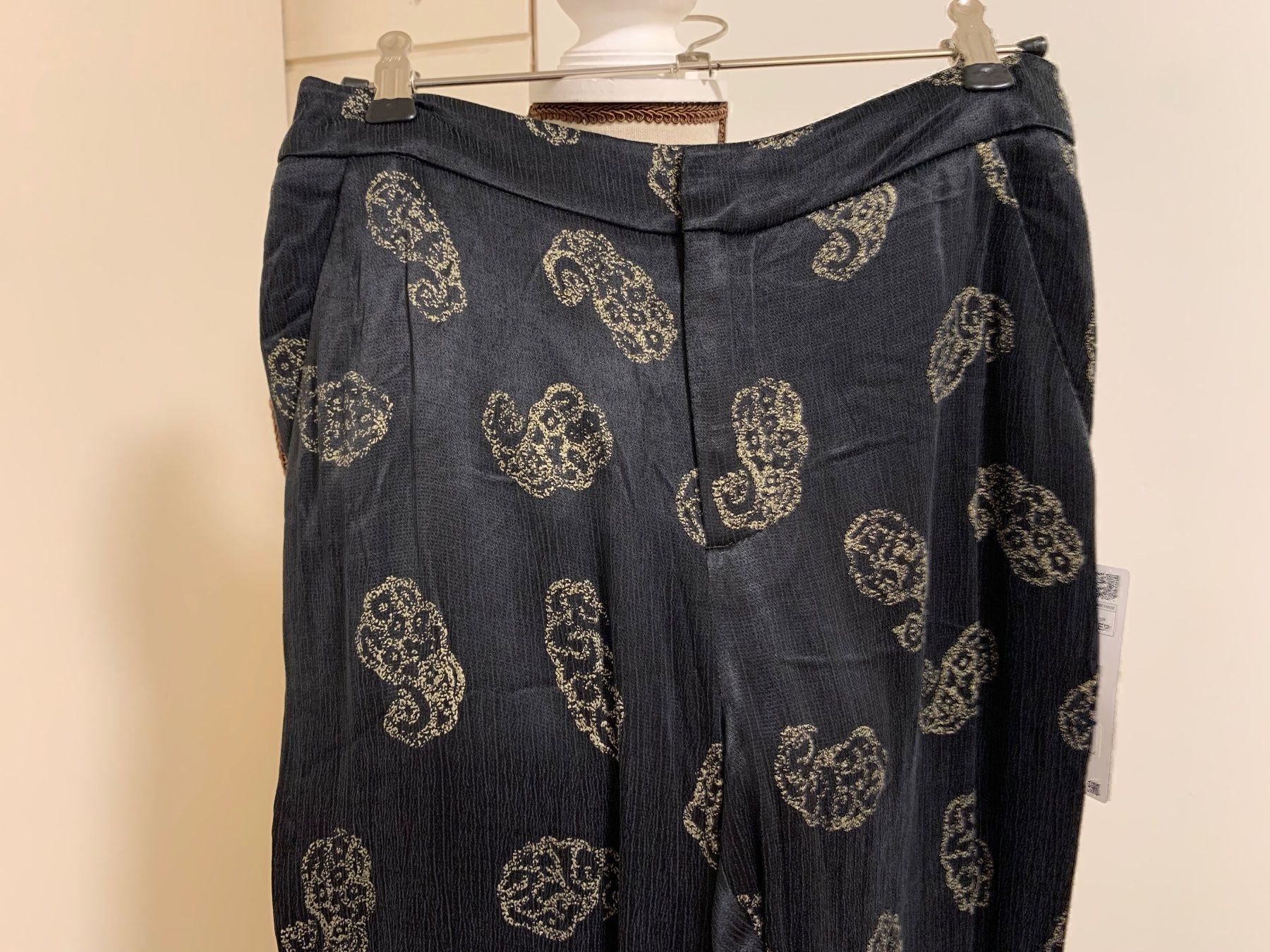 Zara Pantaloni: Zara Hose schwarz Gr. XS – Nuovo (secondo la descrizione) da Aarau venduto da Obdulia 1