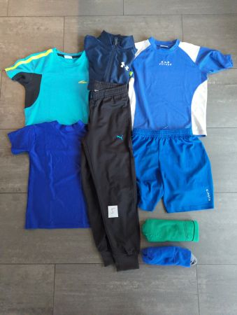 Sportkleider Set, T-Shirts116, Hose 140