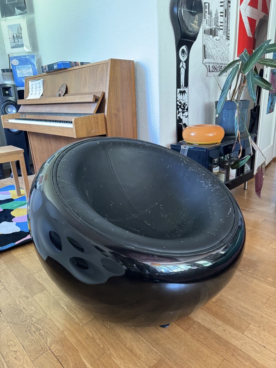 Poltrone: Egg Pod Chair Style Eero Aarnio Schwarz – Usato da Bern venduto da mikemikelehmann 1