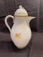 Original Meissen Kaffeekanne – Reliefdekor – Goldmalerei