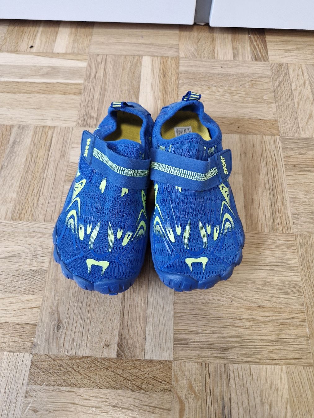 Schuhe für Jungen: Badeschuhe Grösse 32  – Gebraucht aus ebmatingen von wady25x26x