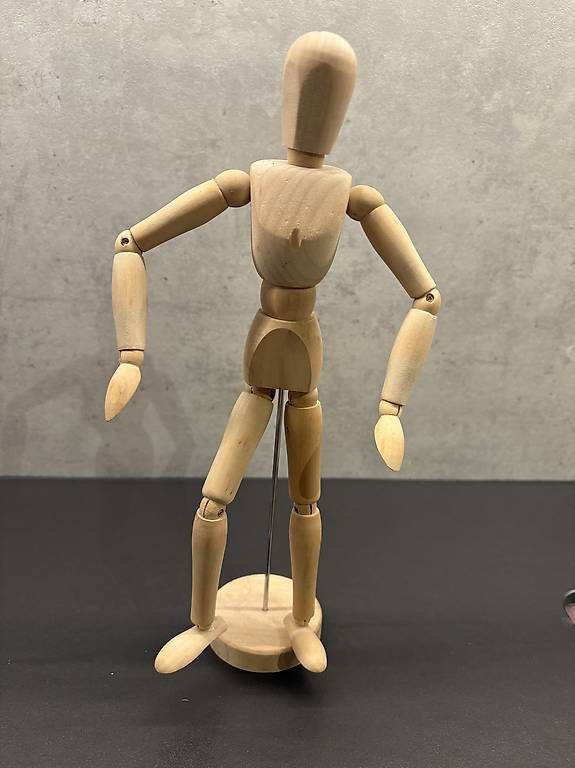 Figuren: Gliederpuppe Holz – Gebraucht aus Thürnen von Yaroc