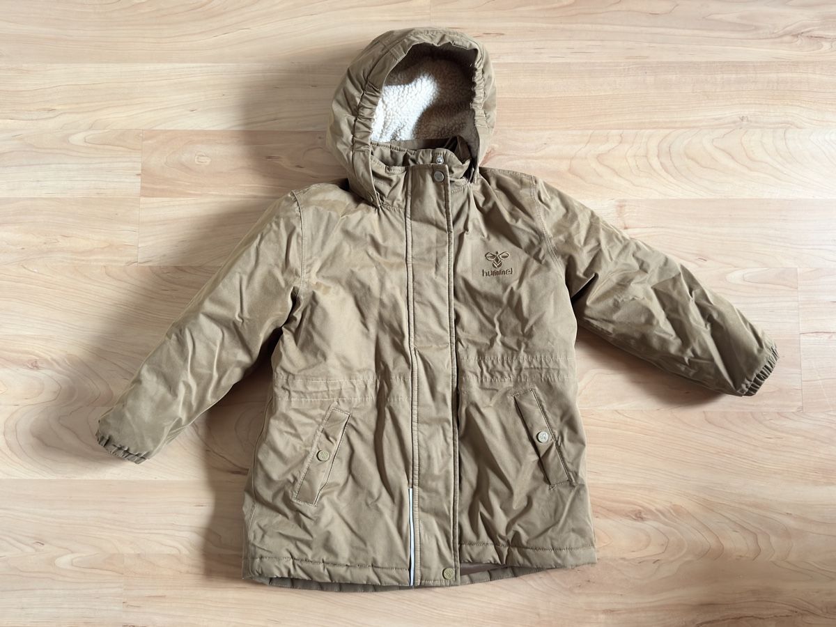 Giacche: Hummel Winterjacke 116 – Usato da Bachenbülach venduto da malle08