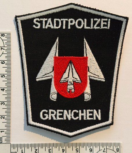 Placchette & Badge: 1 Polizei Abzeichen Stadtpolizei Grenchen – Nuovo (secondo la descrizione) da Zürich venduto da Policepatch