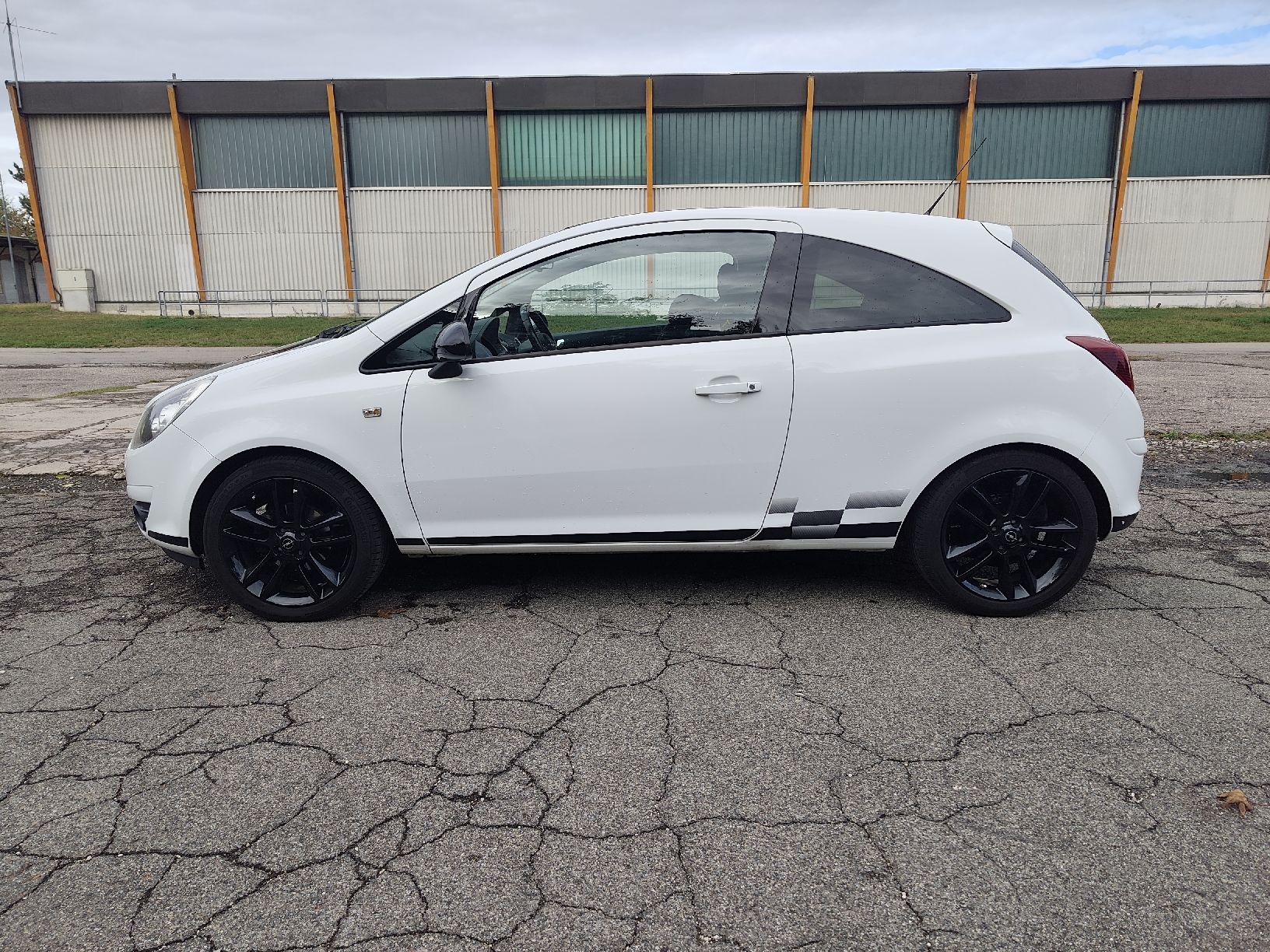 Opel Autos: Opel Corsa 1.4 – D'occasion à Pfyn par Pumarco 7
