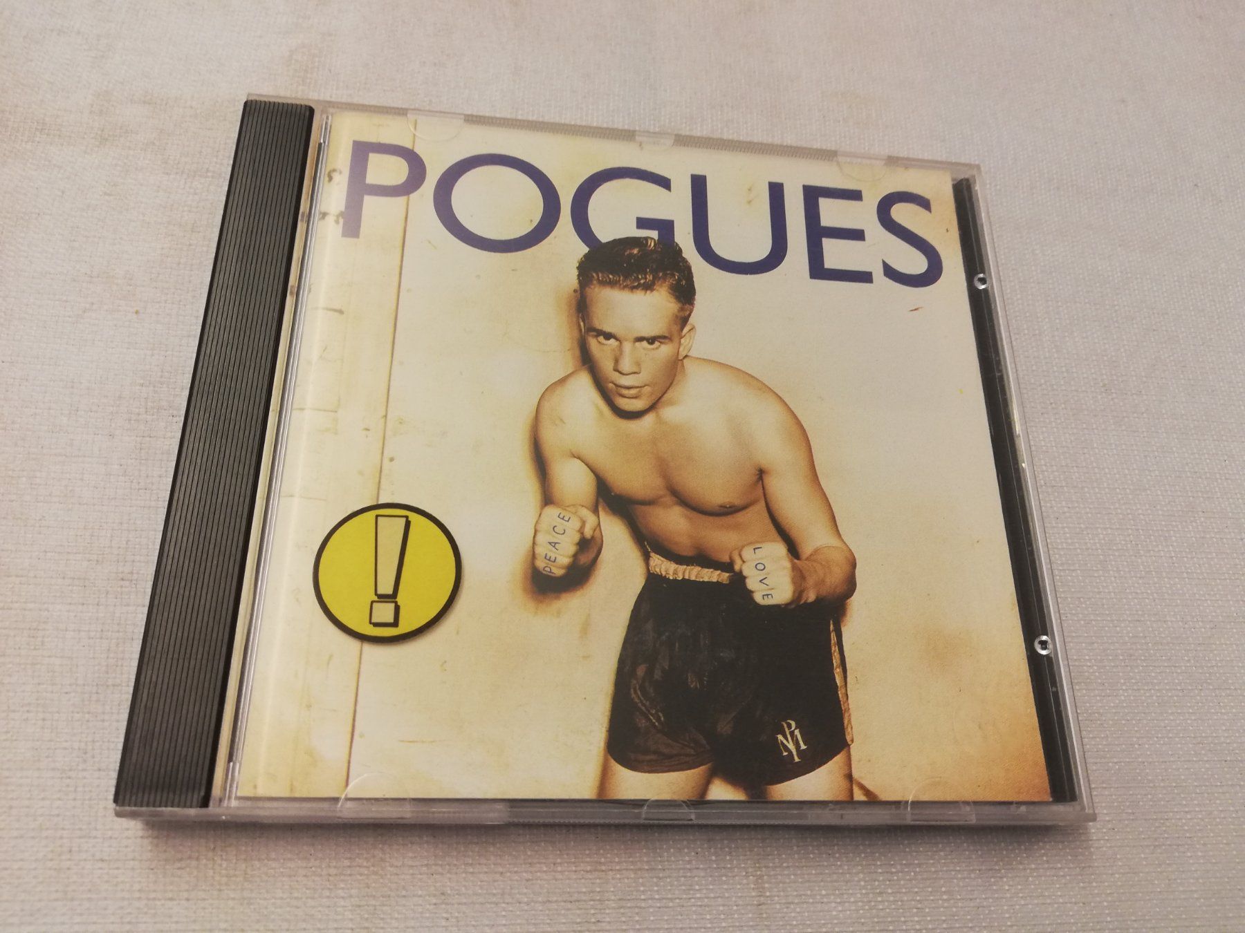 CD: POGUES - PEACE AND LOVE – Usato da Bern venduto da Vinylsound.ch