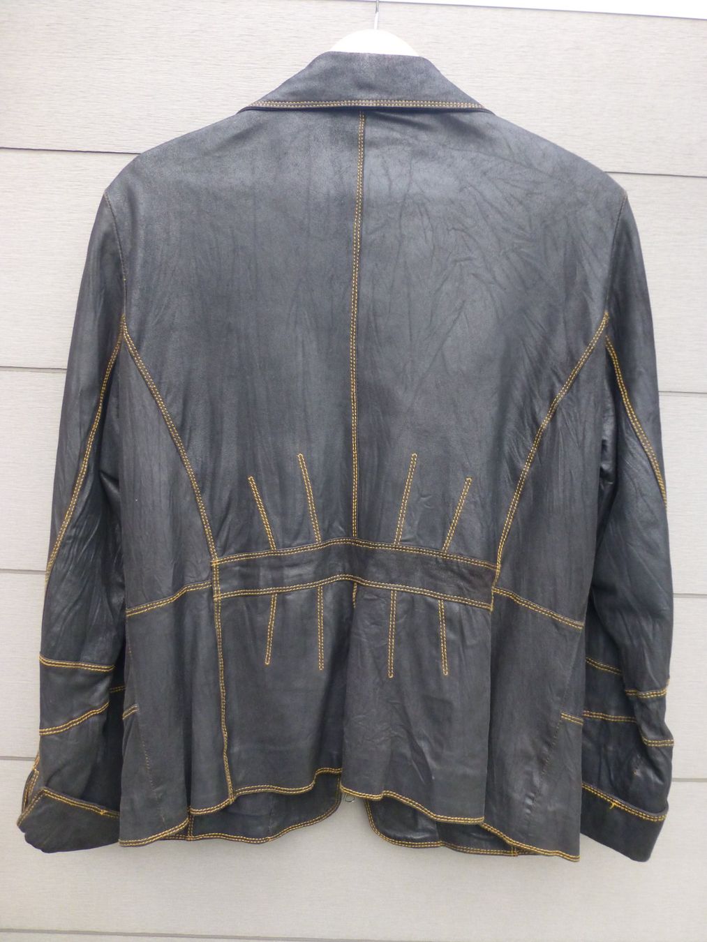 Giacche: Schwarze Jacke von JILANI Collection, Grösse M – Usato da Reinach BL venduto da mor_r76k 1