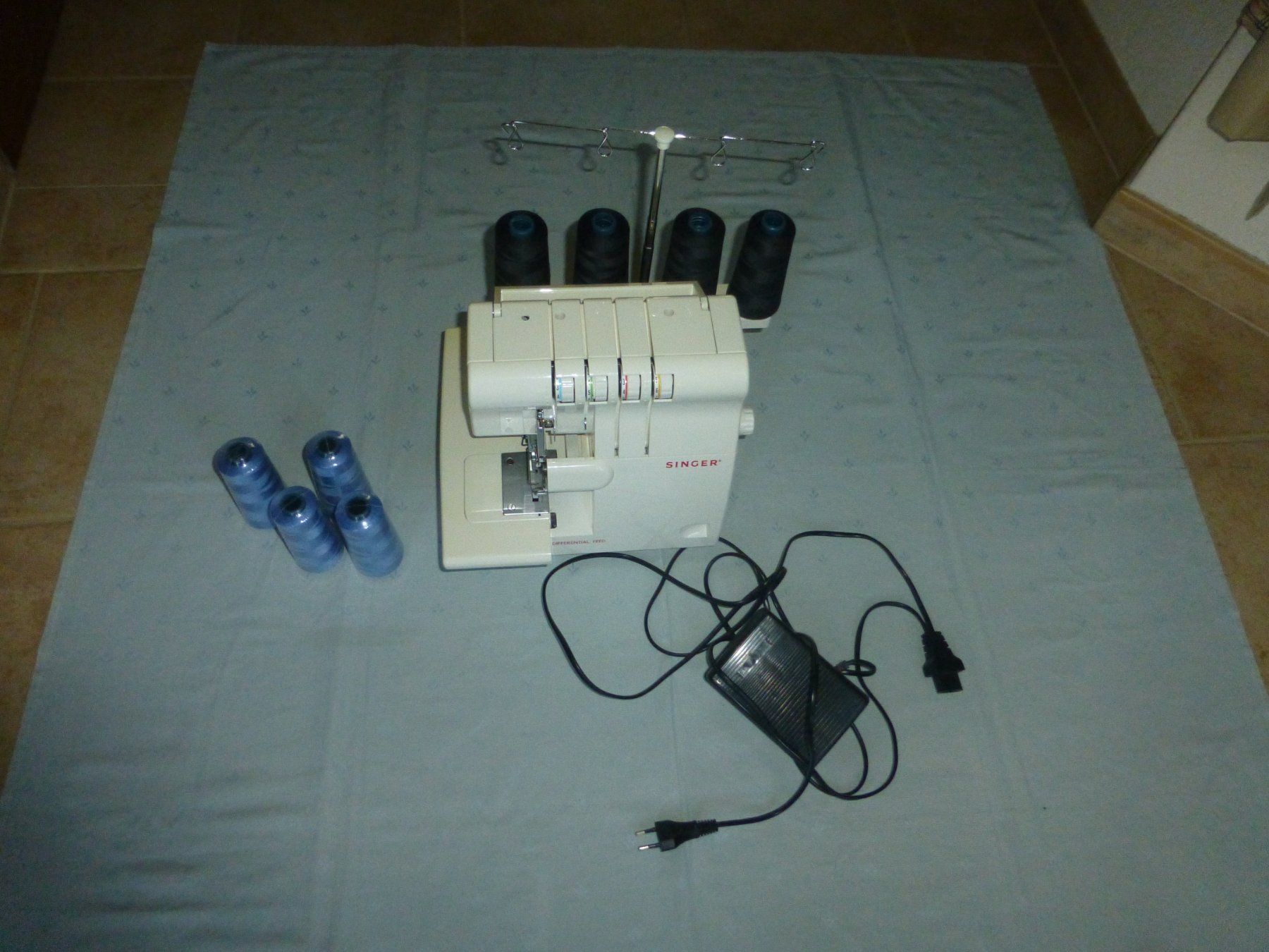 Singer Macchine da cucire: Overlock Nähmaschine von Singer – Usato da Würenlingen venduto da drago56