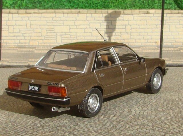 1/43 Peugeot 505 Sr 1979 Norev - Collection