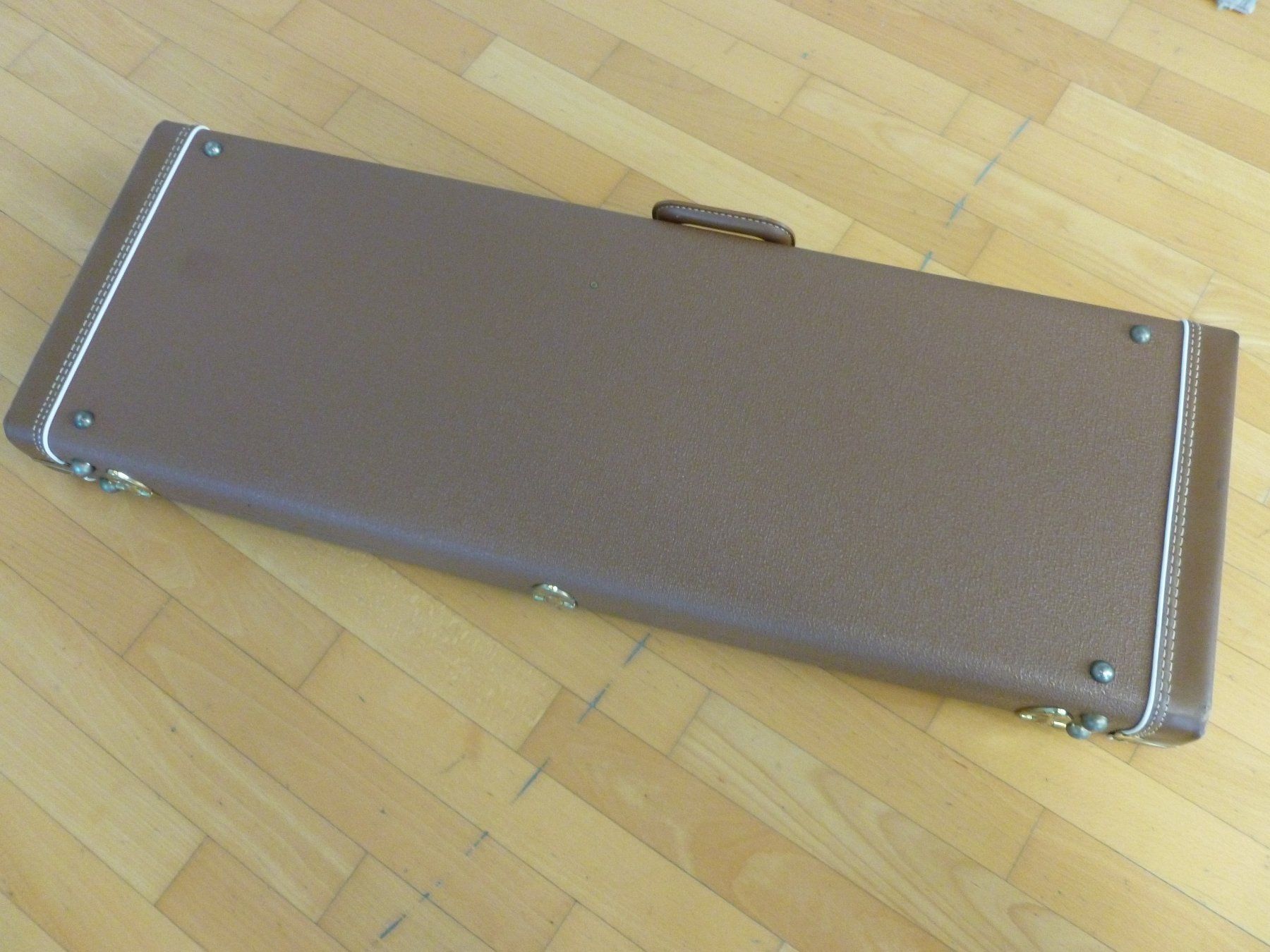 Fender Strumenti musicali: FENDER CUSTOM SHOP CASE KOFFER BROWN TOLEX STRATOCASTER TELE – Usato da Bremgarten b. Bern venduto da clash93 3
