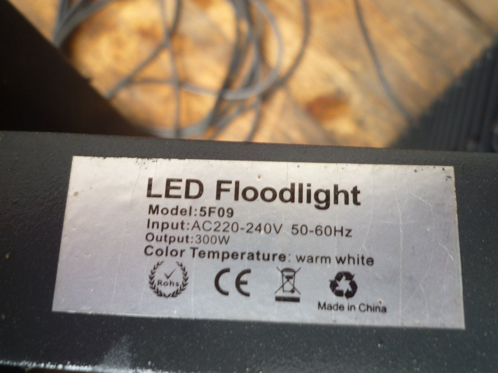 Fari: LED Scheinwerfer 42cm x 32 cm / 300W – Usato da Sissach venduto da Gruetter-Moto-Center 3