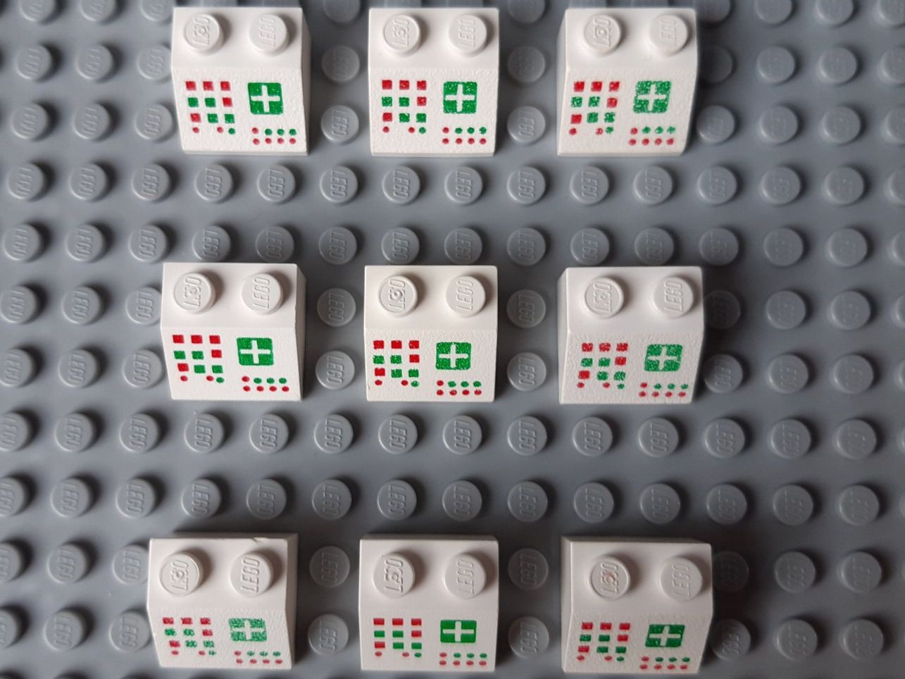 Lego Baukästen: LEGO - 9x Slope Computer Panel - 3039p34 – Gebraucht aus Muhen von  1