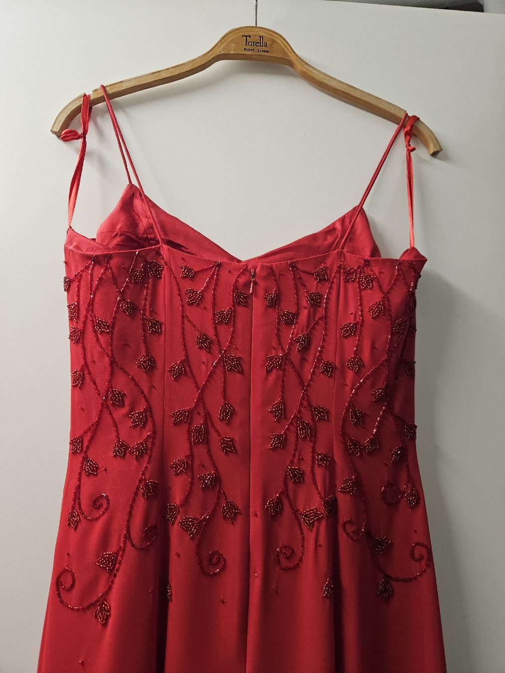 Vestiti: Rotes Abendkleid mit Perlen, Grösse S, festlich! – Usato da Widen venduto da Calgary 2
