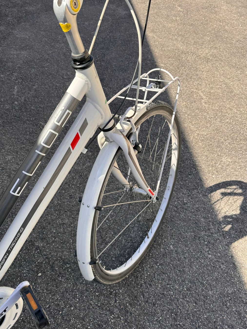 Vélos: Elios Urban Trekking Velo – D'occasion à Pieterlen par Besiktas-1903
