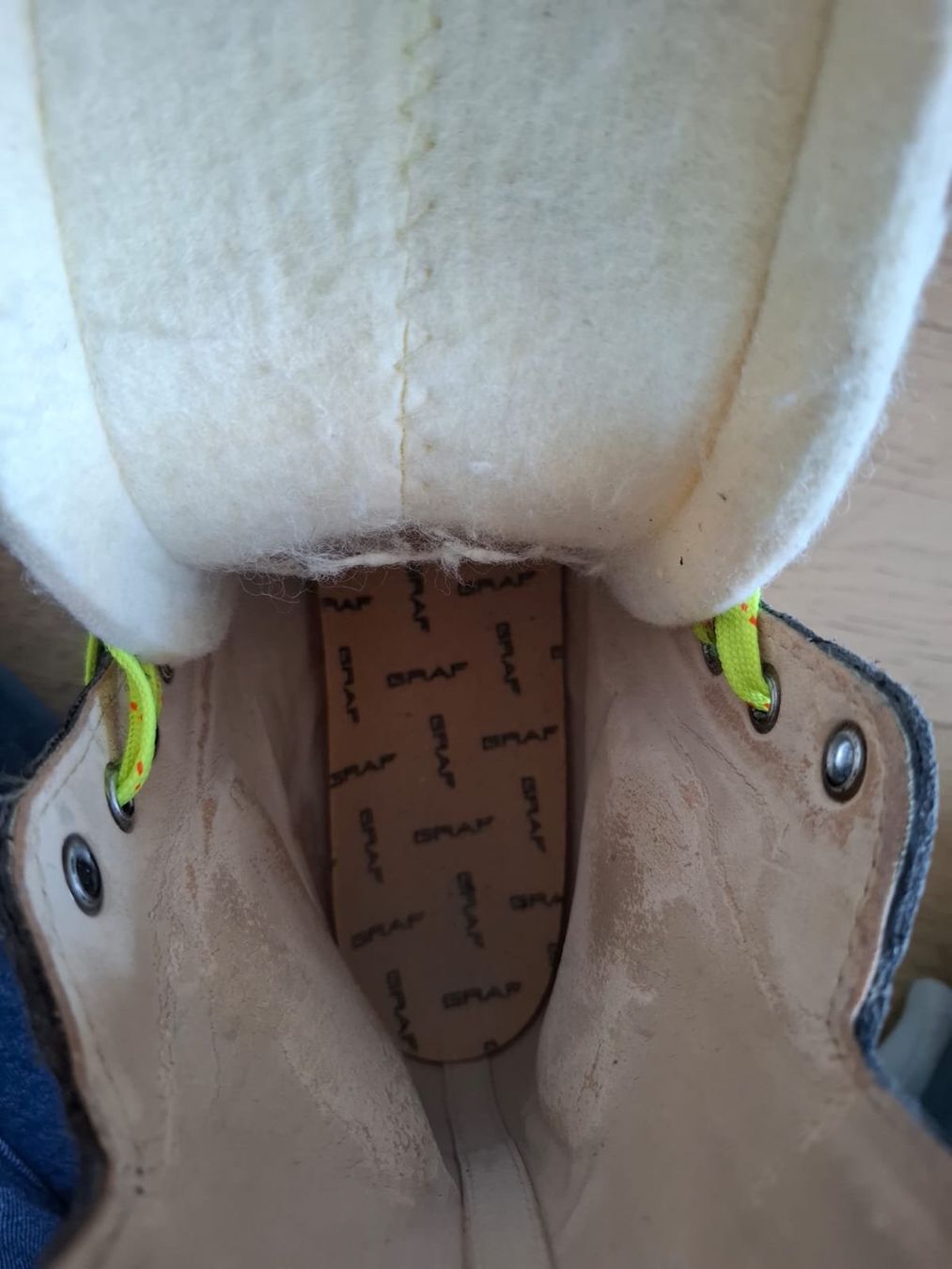 Schlittschuhe: Graf 205 Professional Eishockeyschuhe , Gr. 9 – Gebraucht aus Massagno von Michaela.F 7