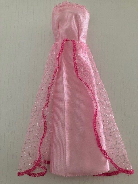 Puppen: Robe pour Barbie - convient à différents corps – Gebraucht aus Les Ponts-de-Martel von Jolisa 7