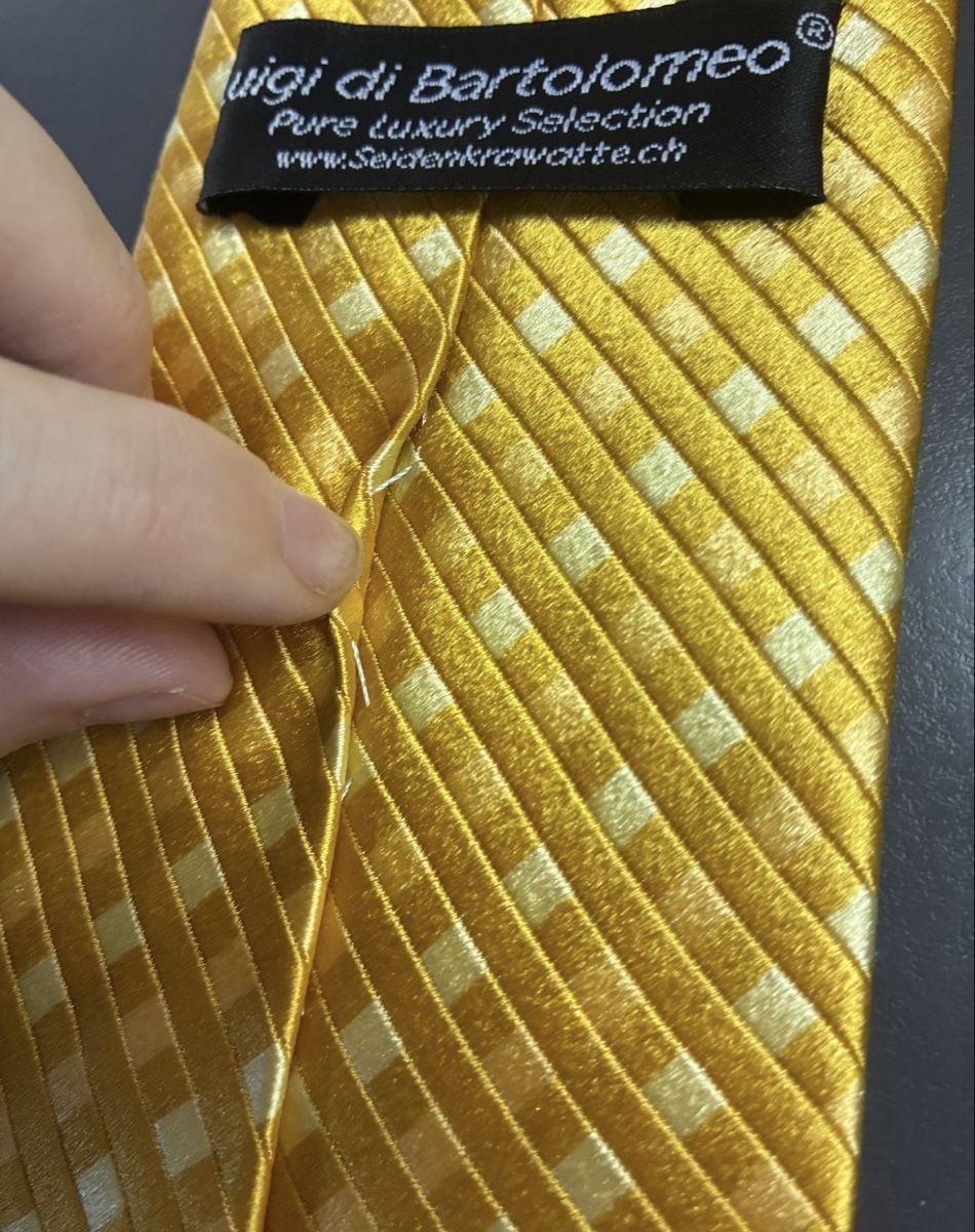 Cravates: GOLDENE SEIDENKRAWATTE – D'occasion à Uster par ali_mp6n 3