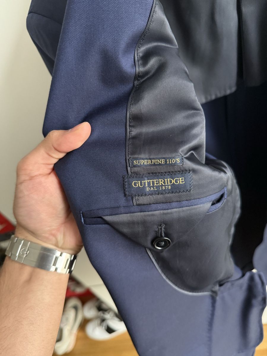 Completi: costume gutteridge – Usato da Genève venduto da luc_5q8p 4