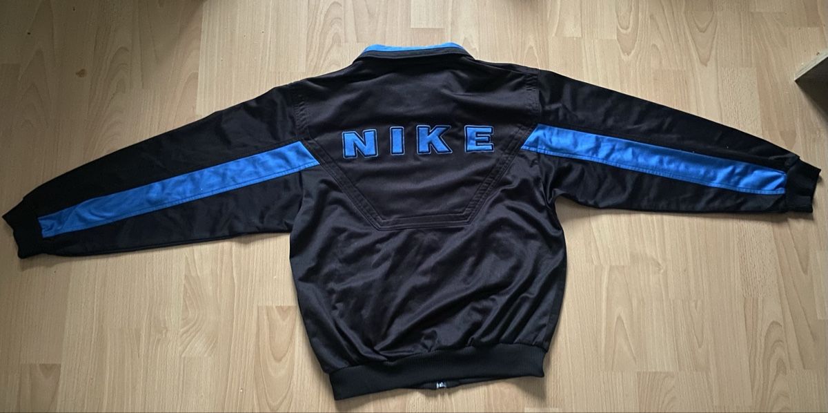 Nike Giacche: Nike Trainingjacke Grösse XS – Usato da Affoltern am albis venduto da Route40 2
