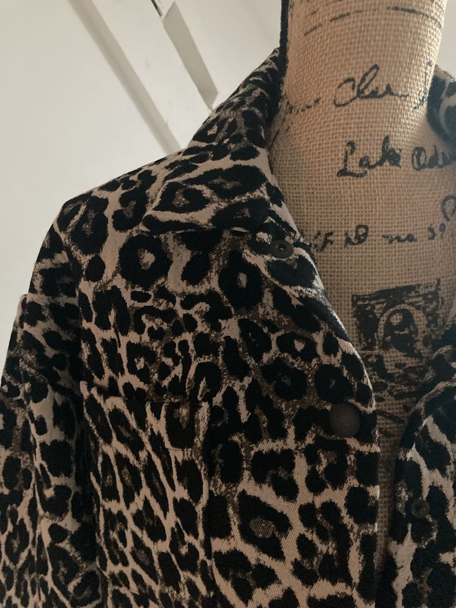 Jacken: Bomberjacke Leoprint, neu mit Etikett  – Neu (gemäss Beschreibung) aus Binningen von kku01 1
