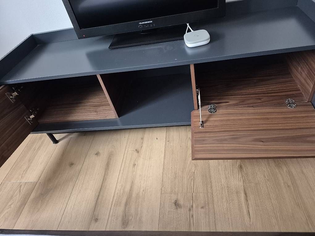 TV Möbel: TV Lowboard Pfister  – Gebraucht aus Heiden von mal_fcg8 1