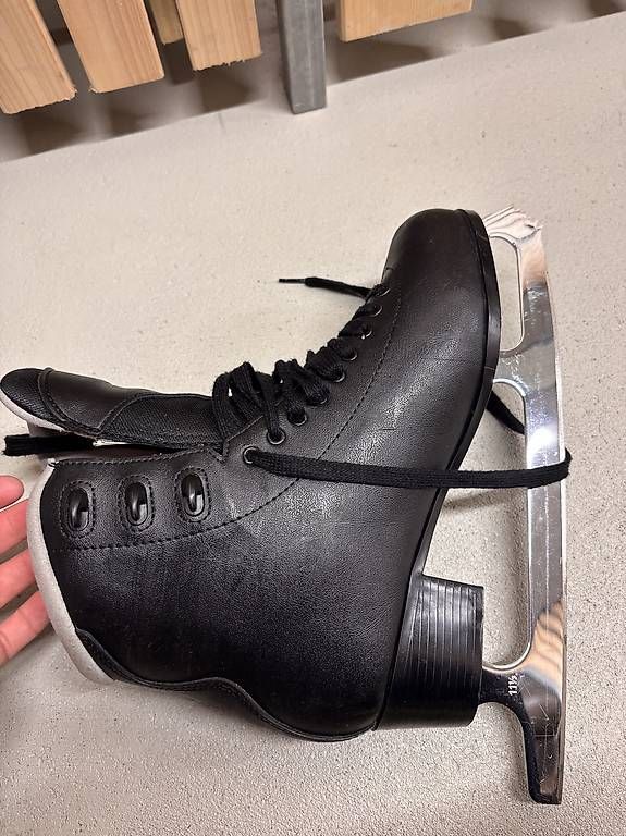 Pattini da ghiaccio: Schlittschuhe Graf Bolero 45 – Usato da Aarau venduto da hackerjonathan 3