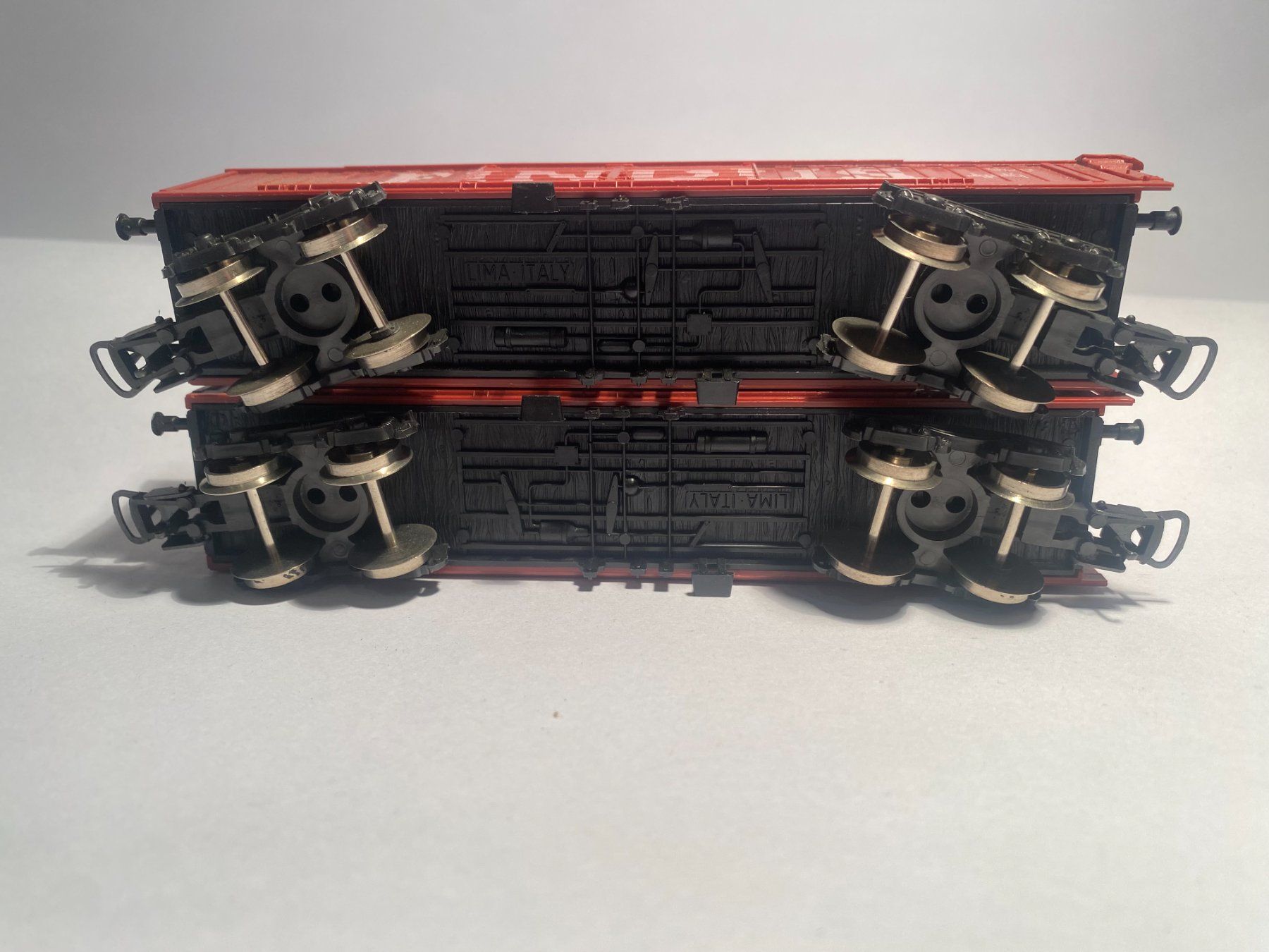 Lima Modelleisenbahnen: Lima 2x Güterwagen Findus SNCF, DC Achsen – Gebraucht aus Buchrain von Modellbahn11 5