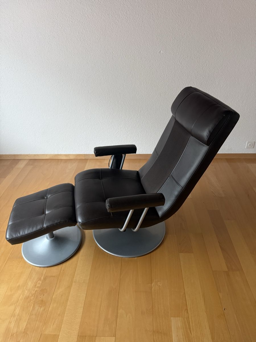 Dispositivi per massaggi: Brown Leather Recliner with Ottoman good condition – Difettoso da Lungern venduto da dia_r6l8 2
