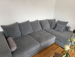 Ecksofa grau mit Kissen gebrauchter Zustand