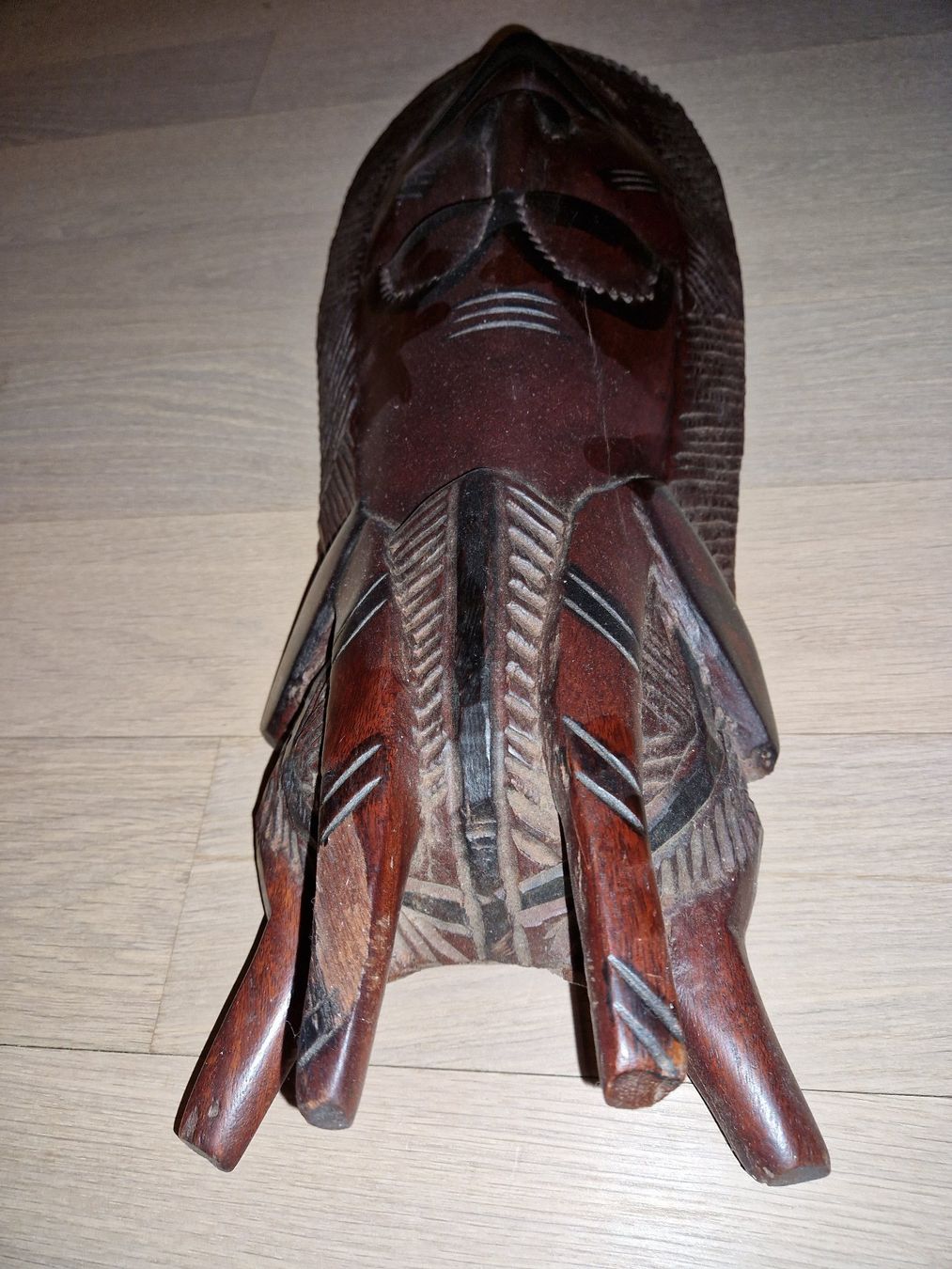 Internationale Kunst: Afrikanische Maske aus Holz – Gebraucht aus Sirnach von JuStaVerKauft 2
